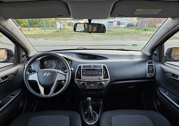 Hyundai i20 cena 23900 przebieg: 143000, rok produkcji 2013 z Bełchatów małe 254